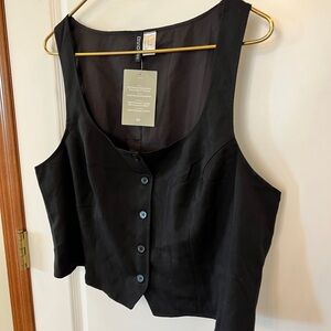 H&M NWT Black Crop Trendy Black Vest